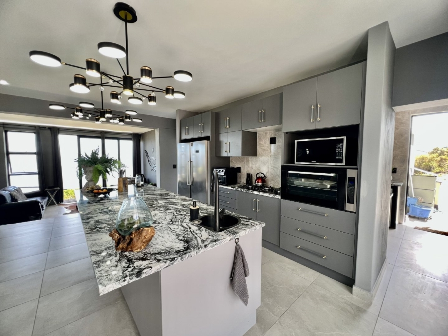 4 Bedroom Property for Sale in Breakwater Bay Eco Estate Western Cape